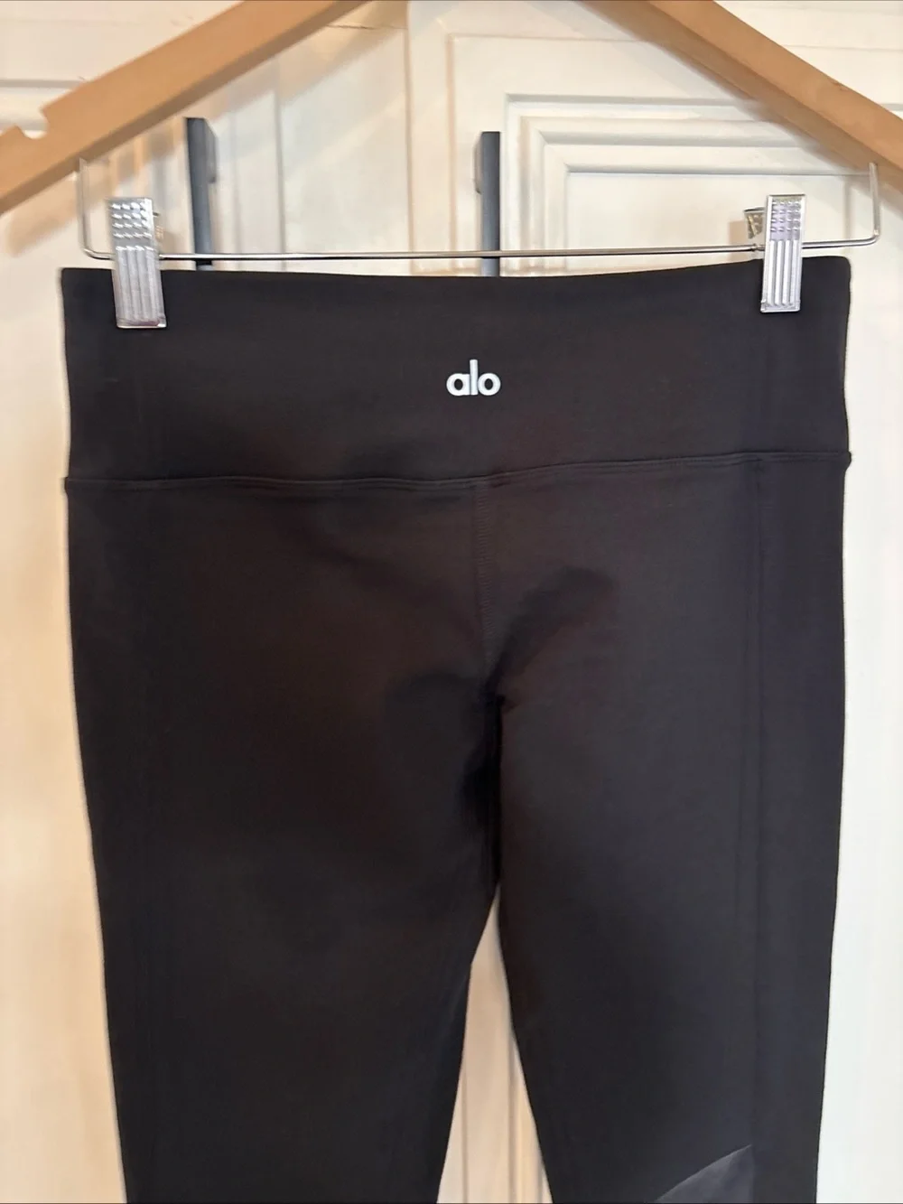 ALO Yoga excellent no
